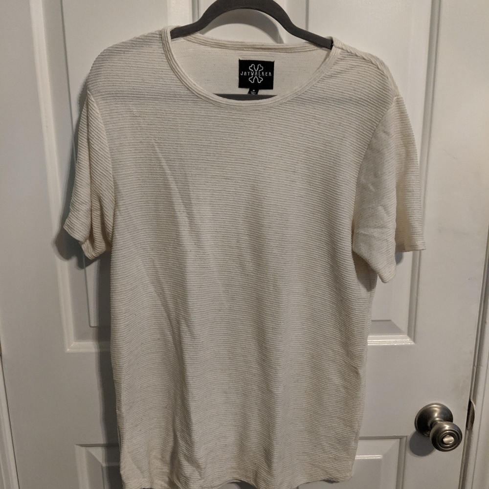 Men's drop tail white shirt